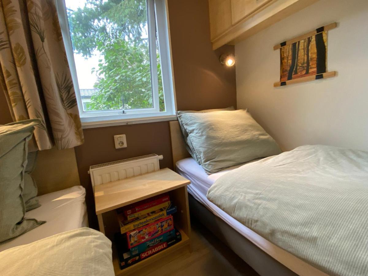 Ruim En Modern Chalet In De Veluwse Bossen Putten Kültér fotó