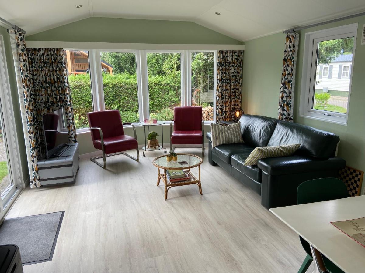 Ruim En Modern Chalet In De Veluwse Bossen Putten Kültér fotó